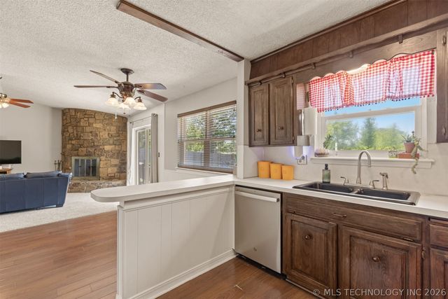 12002 E 39th Street, Tulsa, OK 74146
