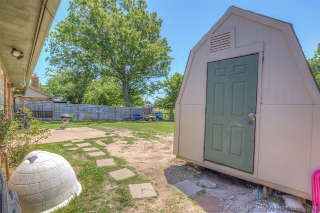 12002 E 39th Street, Tulsa, OK 74146