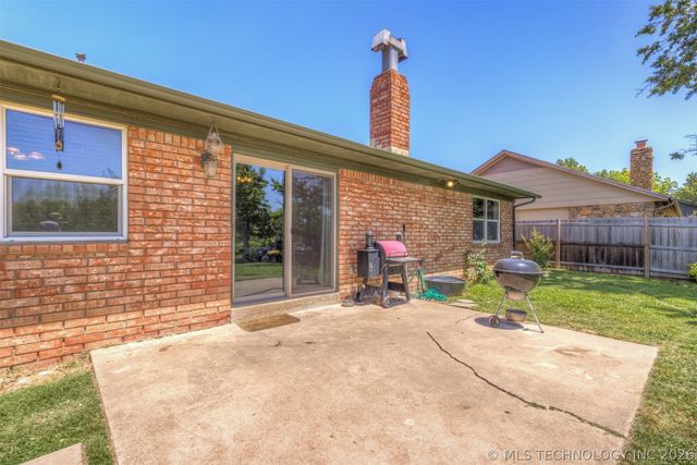 12002 E 39th Street, Tulsa, OK 74146