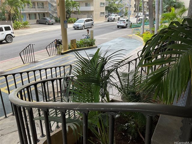 444 Kanekapolei Street 1012, Honolulu, HI 96815