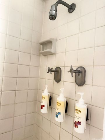 444 Kanekapolei Street 1012, Honolulu, HI 96815