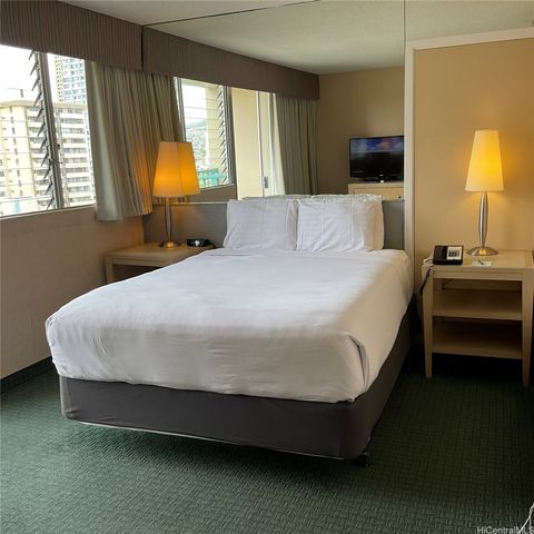 444 Kanekapolei Street 1012, Honolulu, HI 96815