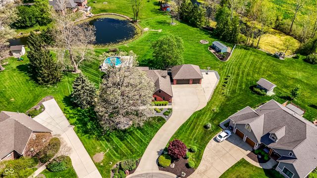 1692 E Casey Lane, Greenfield, IN 46140