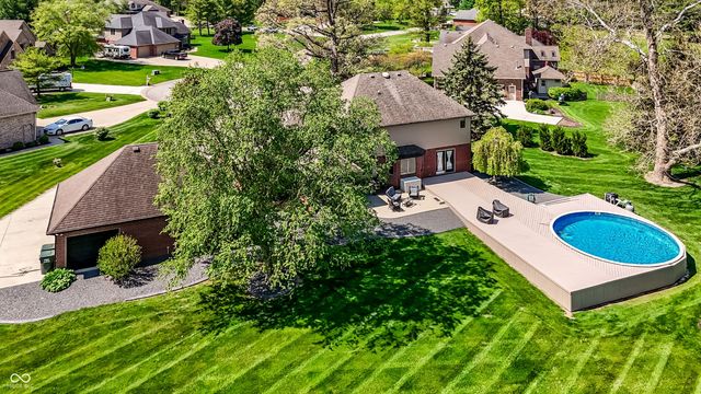 1692 E Casey Lane, Greenfield, IN 46140