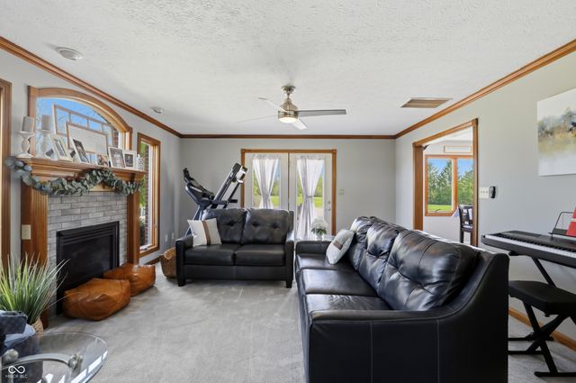1692 E Casey Lane, Greenfield, IN 46140