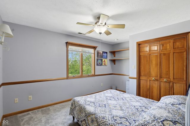 1692 E Casey Lane, Greenfield, IN 46140