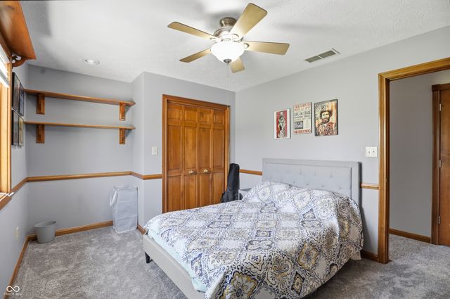 1692 E Casey Lane, Greenfield, IN 46140