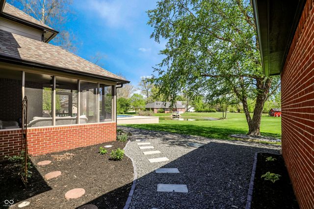 1692 E Casey Lane, Greenfield, IN 46140