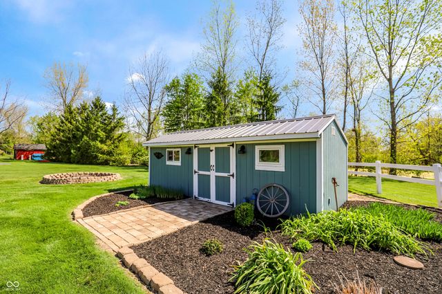 1692 E Casey Lane, Greenfield, IN 46140