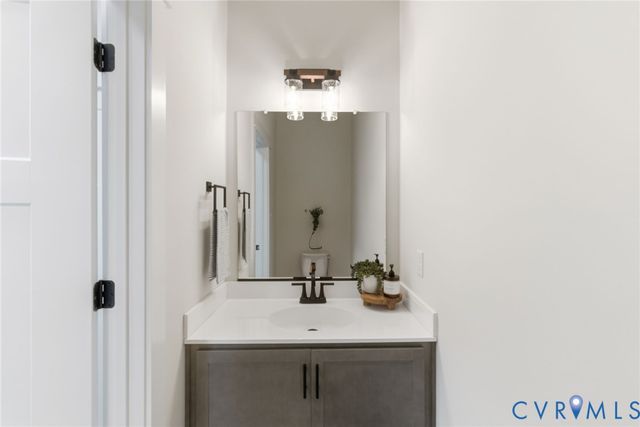 36 Anna Coves Blvd, Mineral, VA 23117