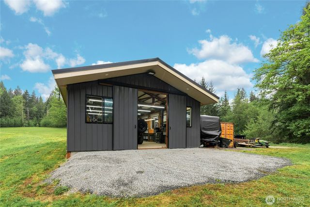 1527 Newberg Road, Snohomish, WA 98290