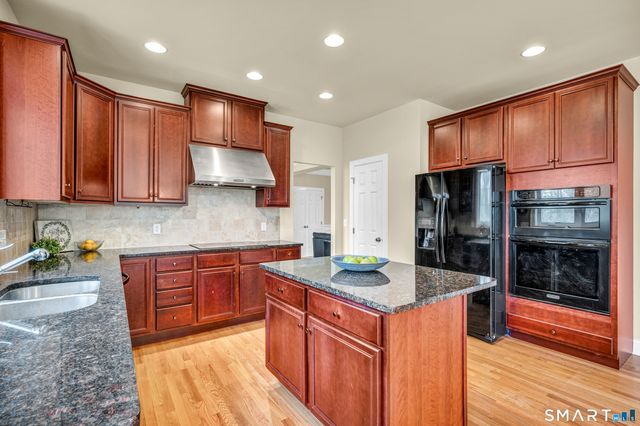 284 Northington Drive, Avon, CT 06001