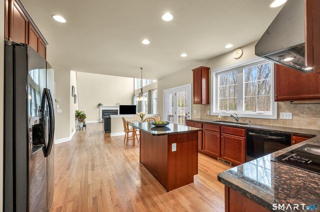 284 Northington Drive, Avon, CT 06001