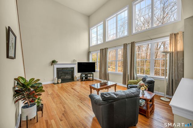 284 Northington Drive, Avon, CT 06001