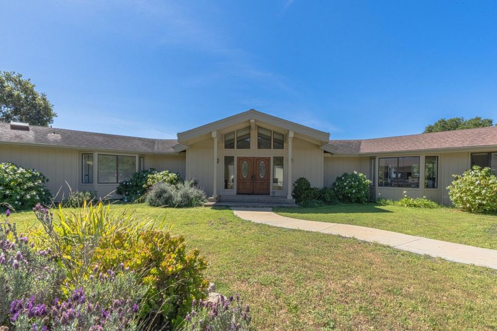 169 Old Stage Road, Salinas, CA 93908