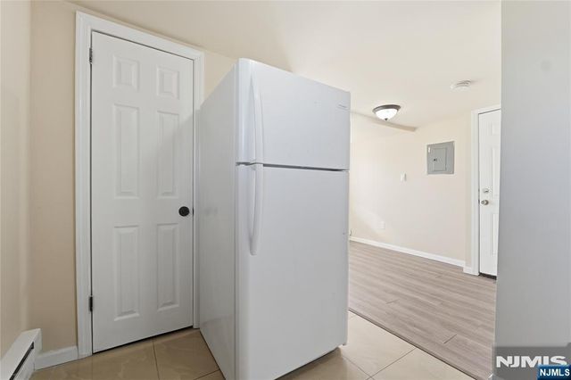 279 Ridgewood Avenue 3, Newark, NJ 07112