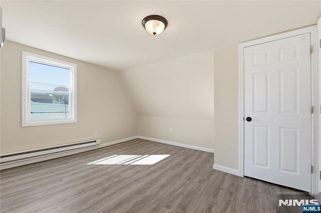 279 Ridgewood Avenue 3, Newark, NJ 07112