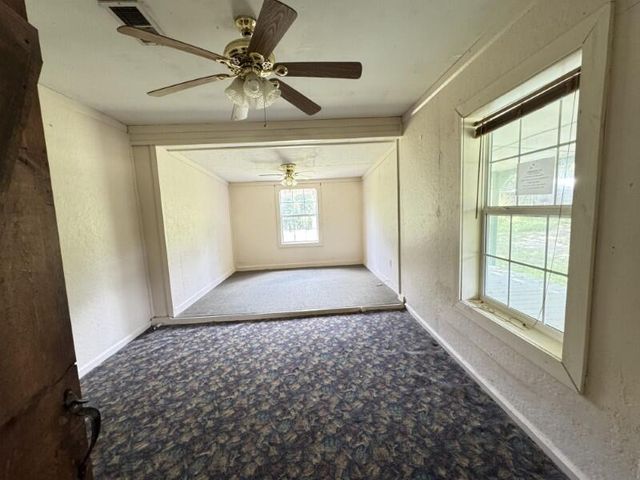 3579 LA-392, Hornbeck, LA 71439