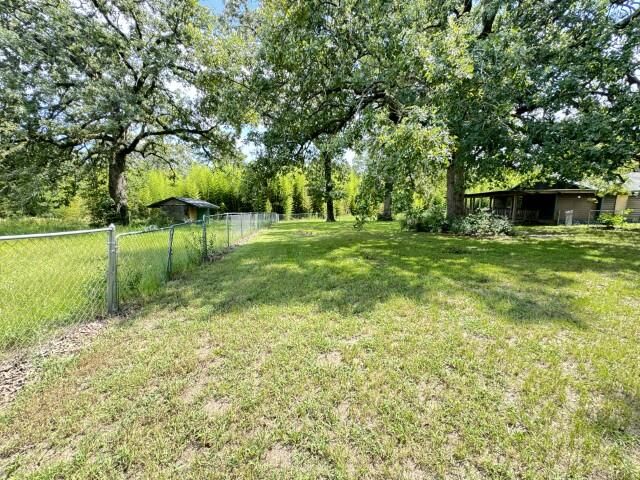 3579 LA-392, Hornbeck, LA 71439