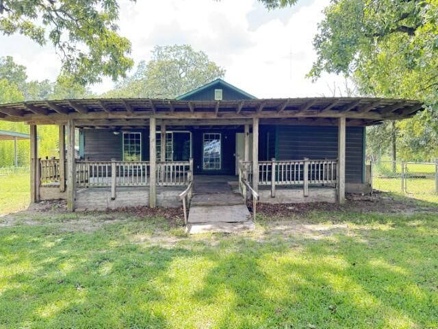 3579 LA-392, Hornbeck, LA 71439