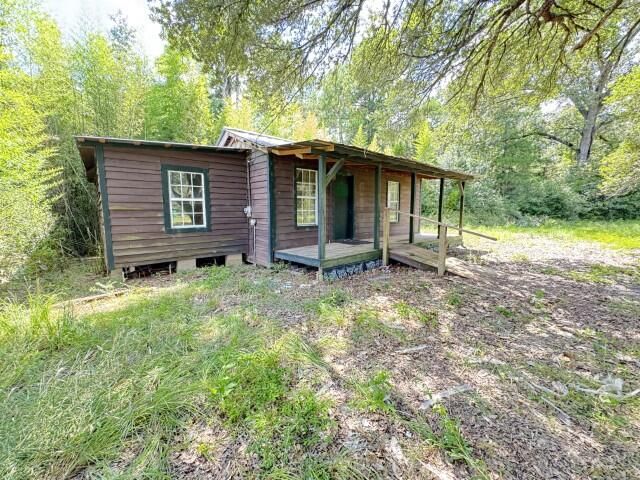 3579 LA-392, Hornbeck, LA 71439