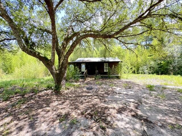 3579 LA-392, Hornbeck, LA 71439
