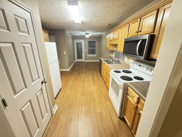 805 Chilhowee Ct, Smyrna, TN 37167