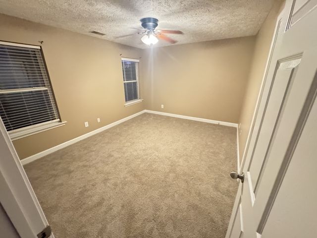 805 Chilhowee Ct, Smyrna, TN 37167