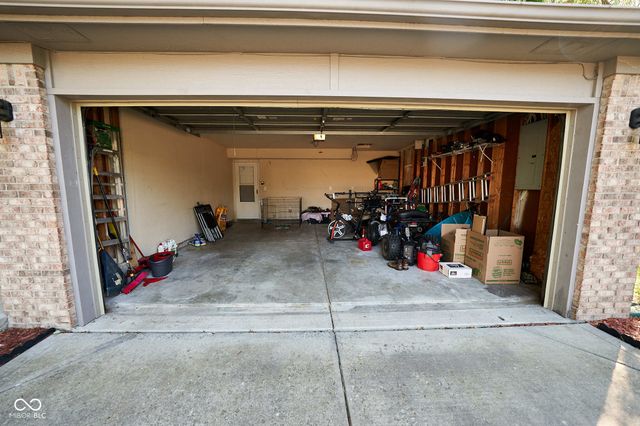 4609 Oakforge Drive, Indianapolis, IN 46254