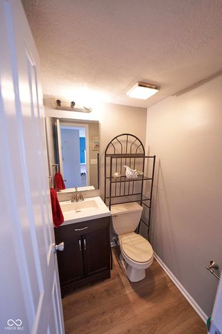 4609 Oakforge Drive, Indianapolis, IN 46254