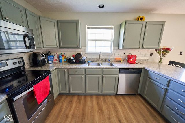 4609 Oakforge Drive, Indianapolis, IN 46254