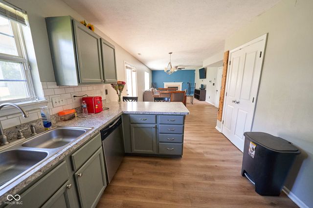 4609 Oakforge Drive, Indianapolis, IN 46254