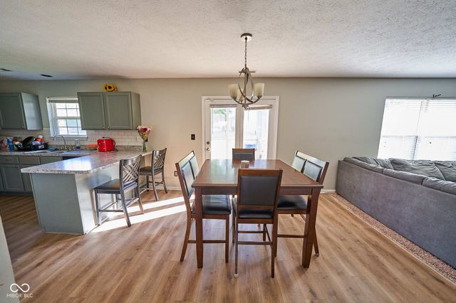 4609 Oakforge Drive, Indianapolis, IN 46254