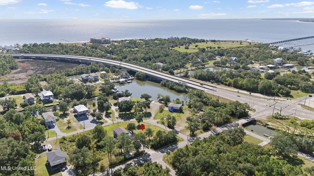 105 Mimosa Street, Pass Christian, MS 39571