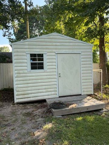 1071 Clearview Drive, Manning, SC 29102