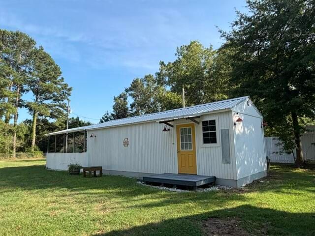 1071 Clearview Drive, Manning, SC 29102