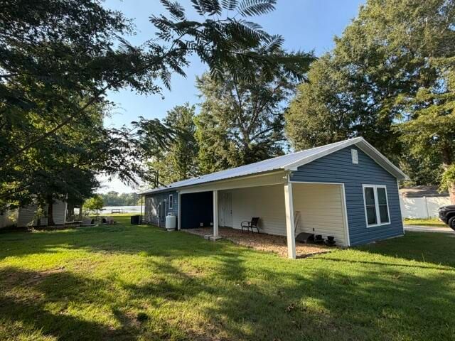 1071 Clearview Drive, Manning, SC 29102