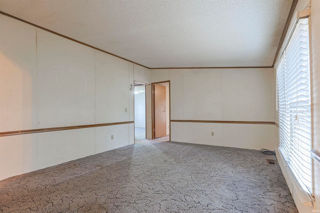 5215 Hazelwood Court, South Bend, IN 46619