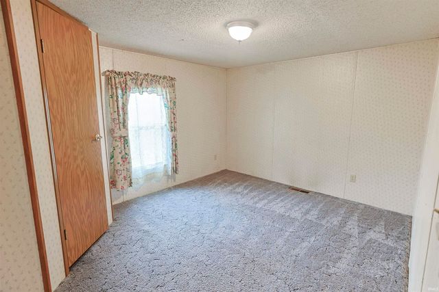 5215 Hazelwood Court, South Bend, IN 46619