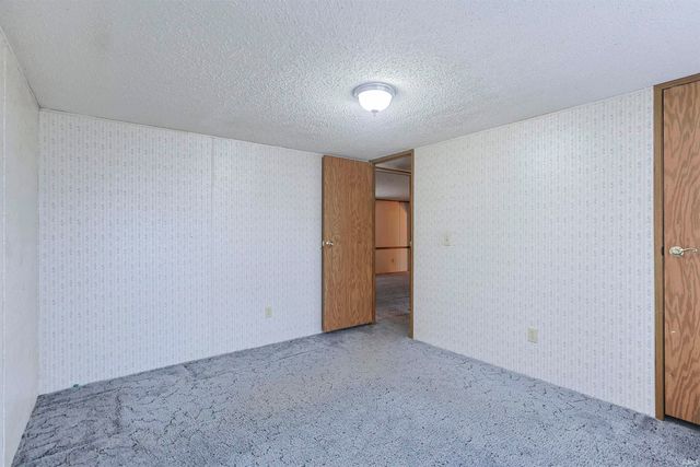 5215 Hazelwood Court, South Bend, IN 46619