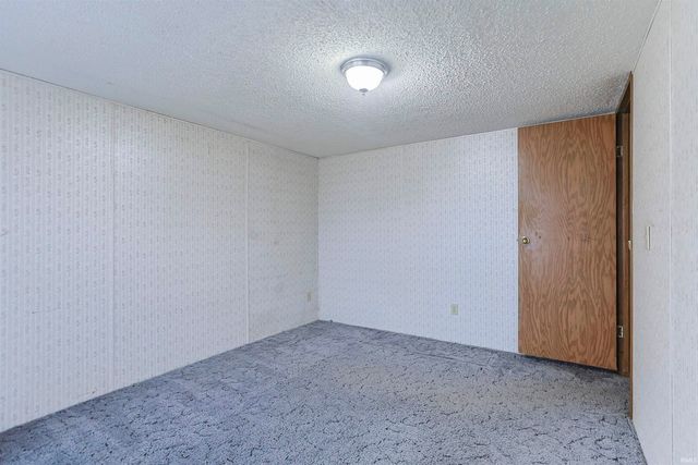 5215 Hazelwood Court, South Bend, IN 46619