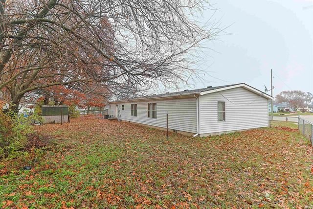 5215 Hazelwood Court, South Bend, IN 46619