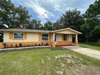 6 Jessie Court, Beverly Hills, FL 34465