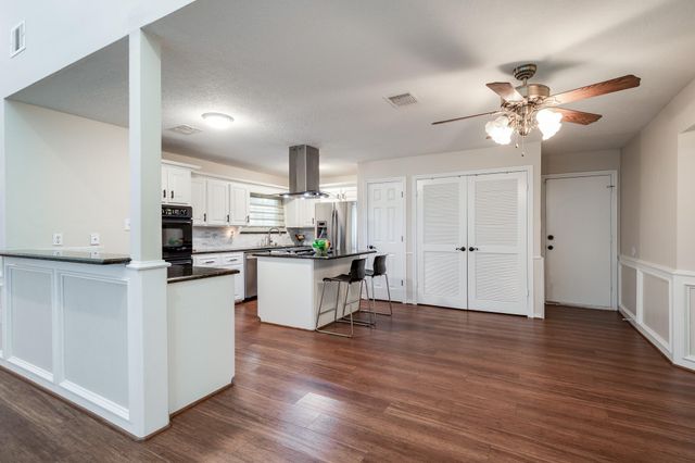 2002 Indian Shores Road, Crosby, TX 77532