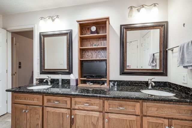 2002 Indian Shores Road, Crosby, TX 77532