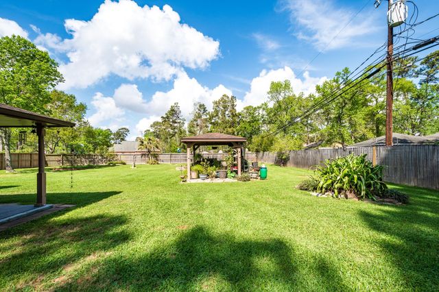 2002 Indian Shores Road, Crosby, TX 77532