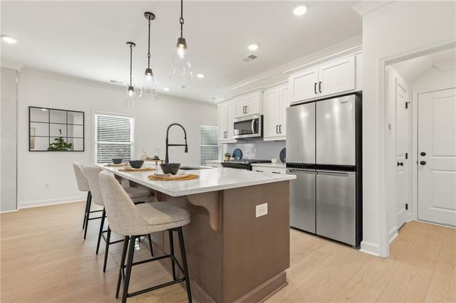 688 Sunstone Lane, Lawrenceville, GA 30043