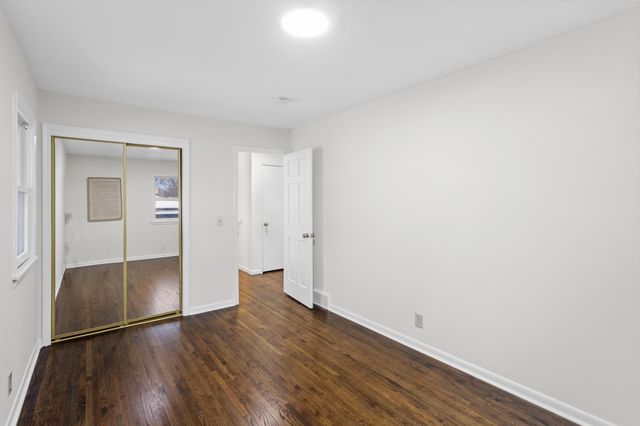 7012 Regent Avenue N, Brooklyn Center, MN 55429