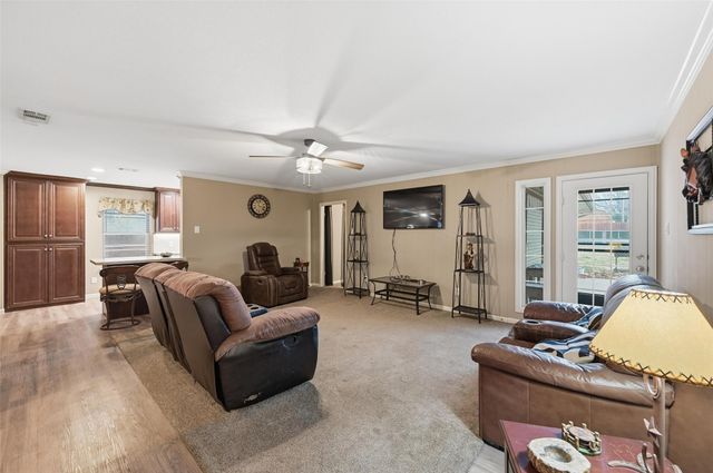 102 N Valley Street, Red Oak, TX 75154