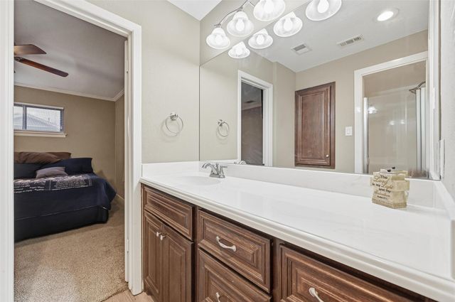 102 N Valley Street, Red Oak, TX 75154